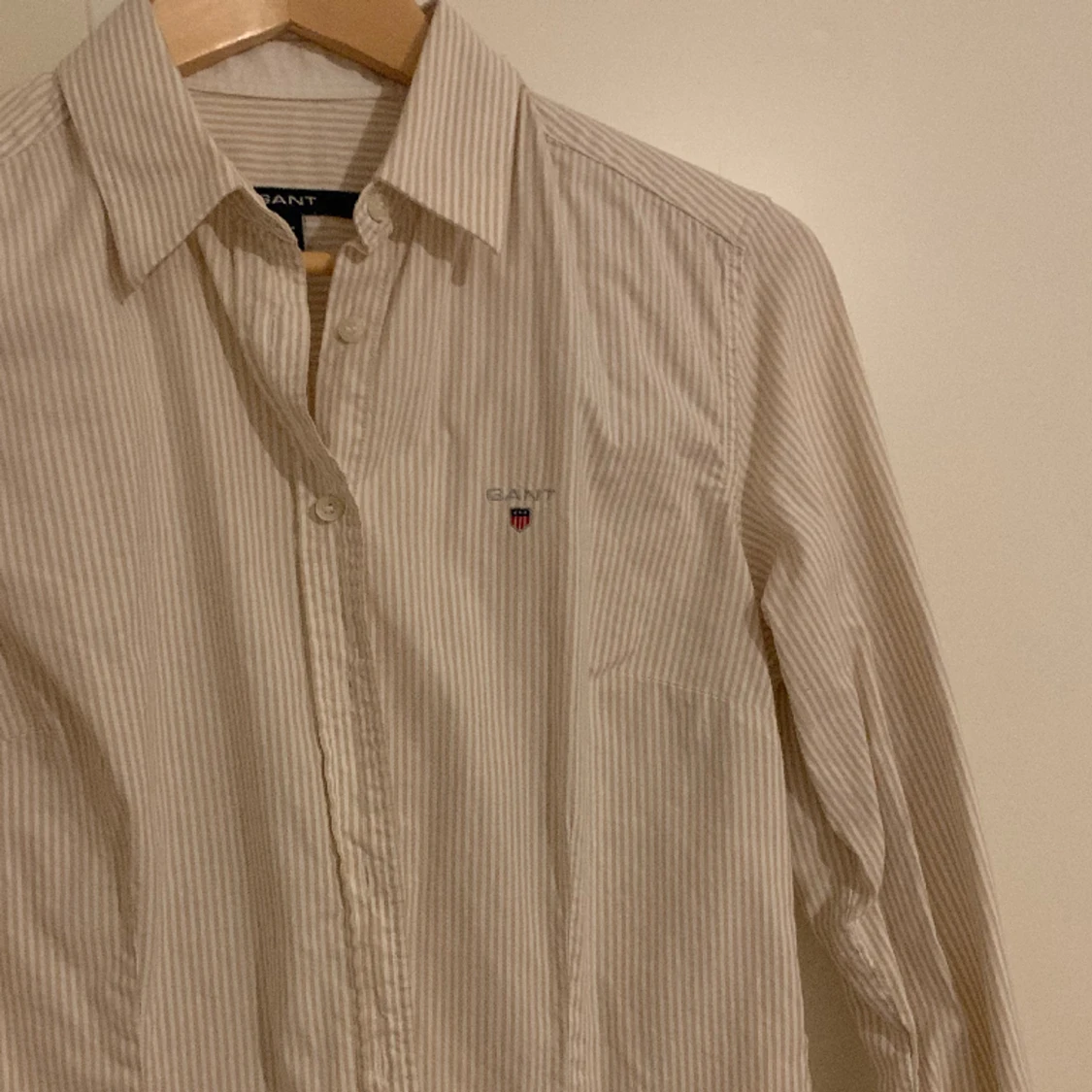 Gantskjorta slim strl 38 beige/vit - 91