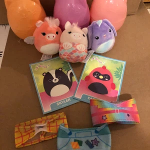 Squishville med tillbehör  - Helt nya 2x kort 3x squishville med kläder i ägg