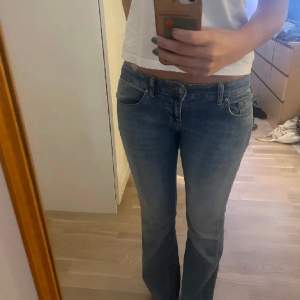 Skitsnygga ltb jeans ifrån Roxy modellen 💕💕