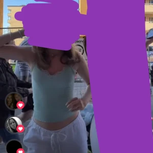 Linne  - Jättefint linne, köpt här på plick kommer inte till någon användning 