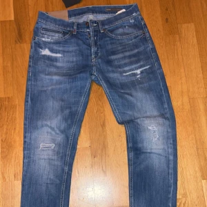 Dondup Jeans - stl 31 - Använd ett fåtal gånger och utmärkt skick.