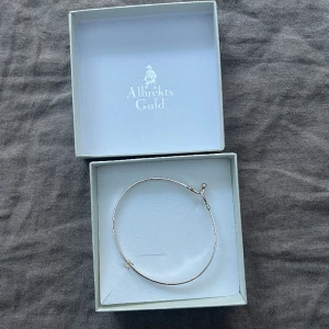 Armband i äkta silver - Aldrig användt. Från albrekts guld, i äkta silver!!☺️