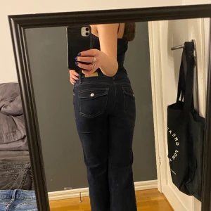 Lågmidjade jeans  - Fina köpta från lager 157
