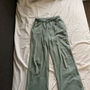 Ljus gröna mjukisar - Ljus gröna mjukisar 