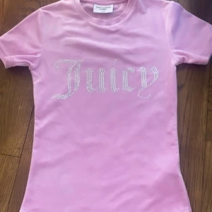 Juicy tröja - .