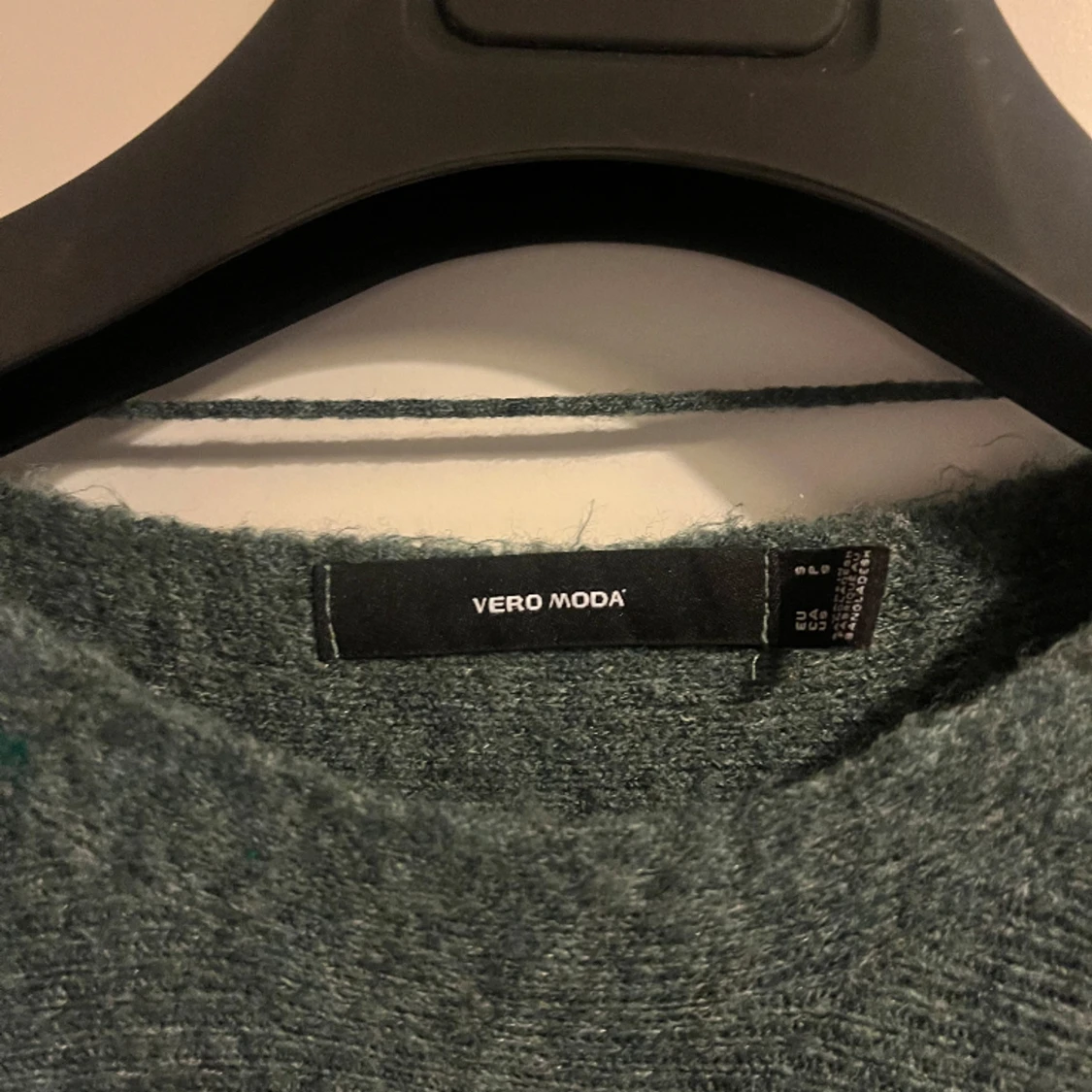 Grön stickad tröja - 91