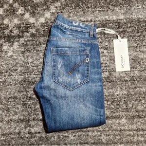 Dondup jeans - Hejsan! Säljer dessa sjukt snygga dondup jeans. Vid snabb affär kan priset diskuteras.