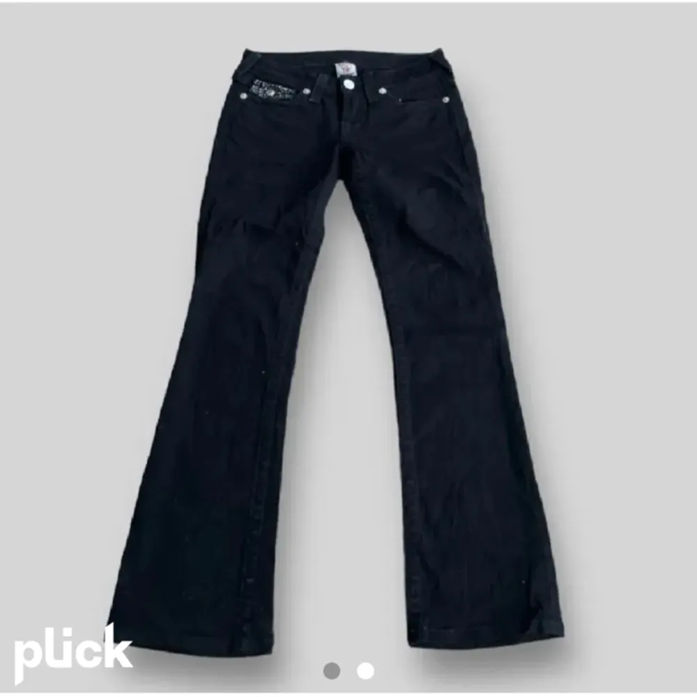 Har en exakt samma par jeans enda skillnaden är fickorna kan skicka bilder i privat . Jeans & Byxor.