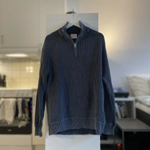 Boomerang Sweater - Storlek XL men sitter som L. Använd fåtal gånger. Nypris 1399