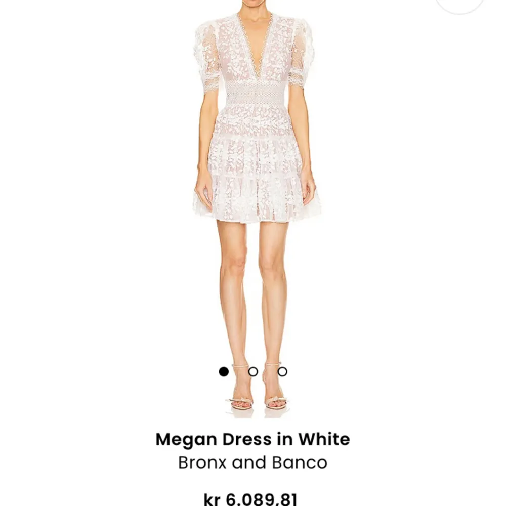 Klänning från Bronx and Branco. Använd 2 ggr vid studenten. Klänningen är kemtvättad. Megan Mini Dress. Storlek M. . Klänningar.