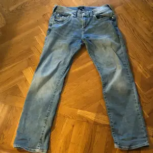 True religion jeans med stabilt skick Pris kan diskuteras