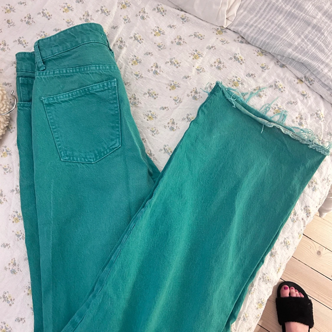 Gröna utvsängda byxor - 90