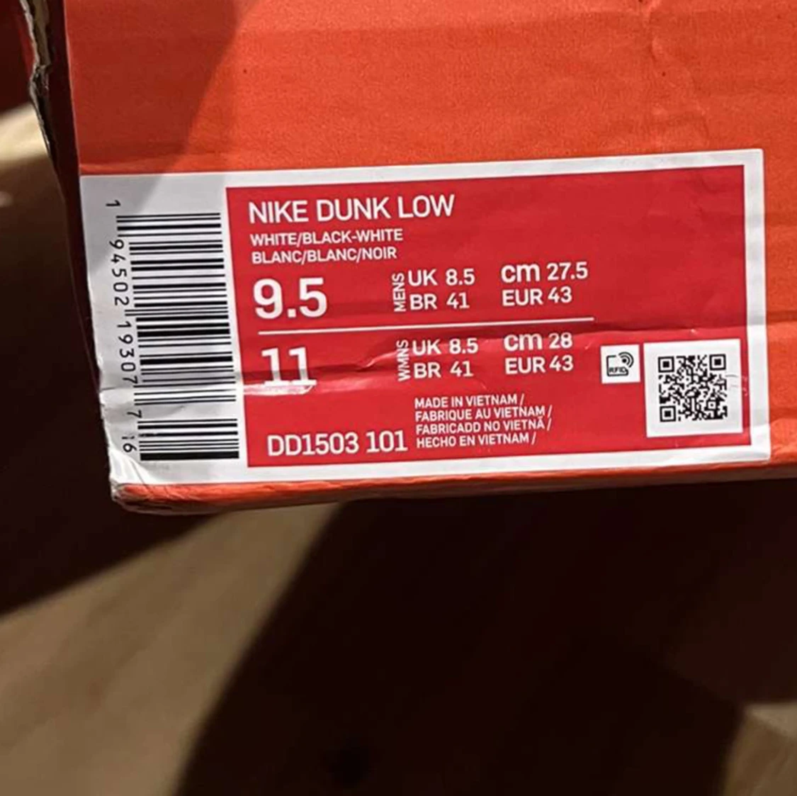 Nike panda dunks - 91