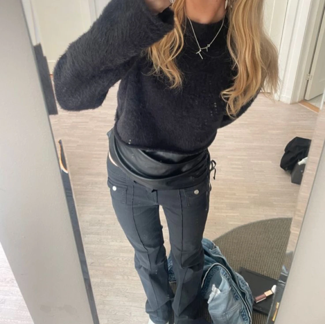 Svarta HM Jeans - 90