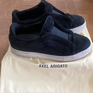 Axel Arigato laceless - Fina skor.