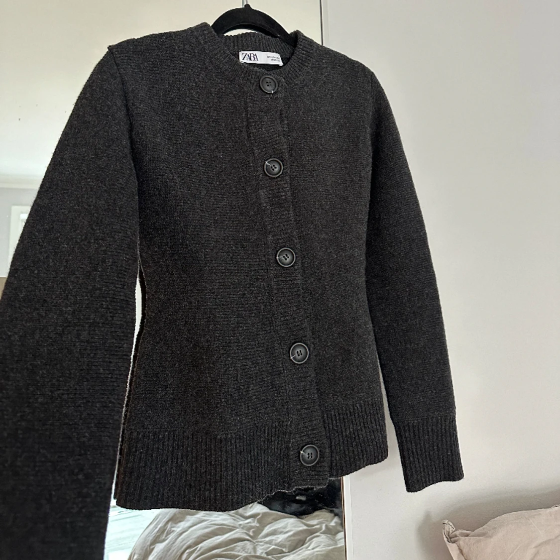 Stickad kofta, från Zara - 91