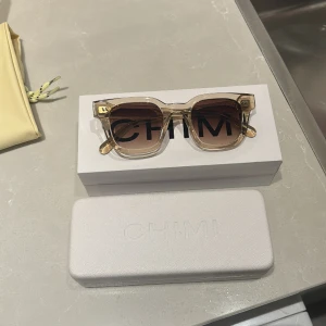 Chimi 04 Ecru - Nästintill nya, har köpt nya och använder ej dessa. Använda fåtal gånger!  Köpte på NK i Göteborg i somras Kom gärna med prisförslag!💘