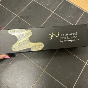 Locktång ghd - Säljer denna härliga locktång från ghd då jag köpt dyson och använder inte denna längre! I väldigt bra skick