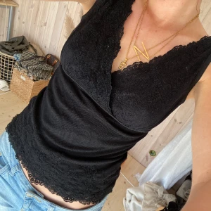 Topp - SUPER snygg topp!!