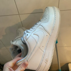 Air force 1 - Fint skick, använda några få gånger bara 