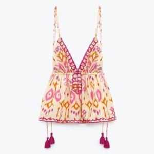 Sommar topp - Så fin somrig topp från zara, endast andvänd fåtal gånger💗💗