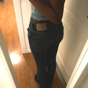 Levis lowaist jeans  - Säljer lågmidjade jeans från Levis!