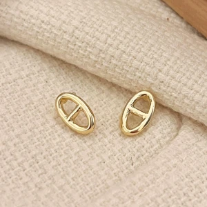 Golden Simple belt buckle shape stud - New, gold plated, silver pins 
