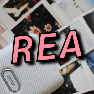 Instax foton - custom - JUST NU! Pris: 18kr/bild (ordinarie:20kr). Frakt: 18kr. Med min Instax mini link kan jag skriva ut mobilbilder på vanlig Instax mini film📸 Skicka dina bilder så skriver jag ut!🥰 Betalning sker INNAN utskrift och via Swish. OBS: Säljer INTE skrivaren!