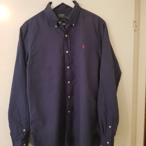 Ralph Lauren skjorta - Storlek L i bra skick!