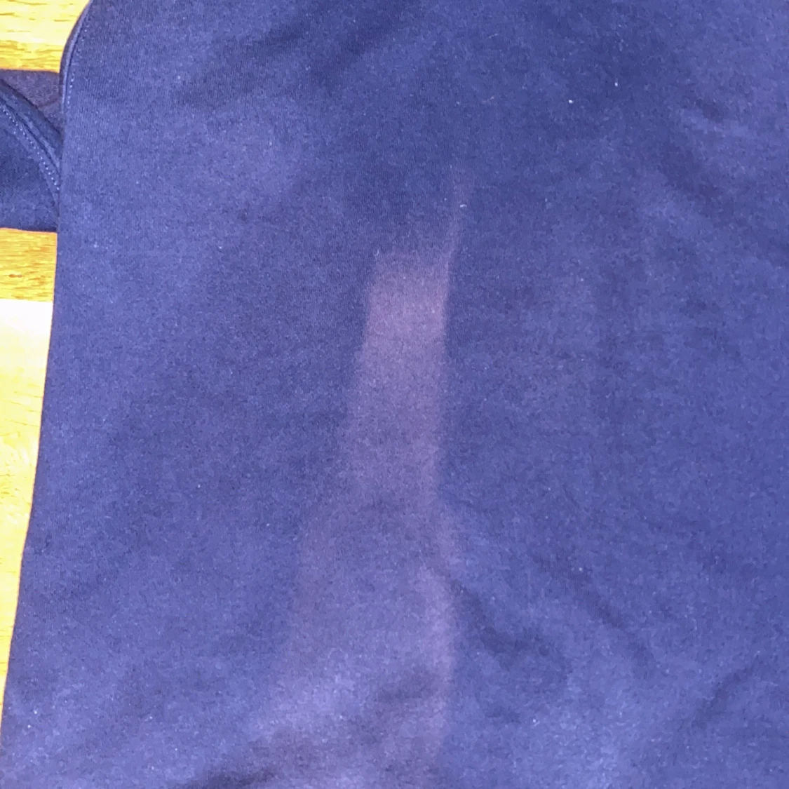 Polo raulph lauren kofta med ett märke på ryggen av den anledningen är denna tröja billig - 90