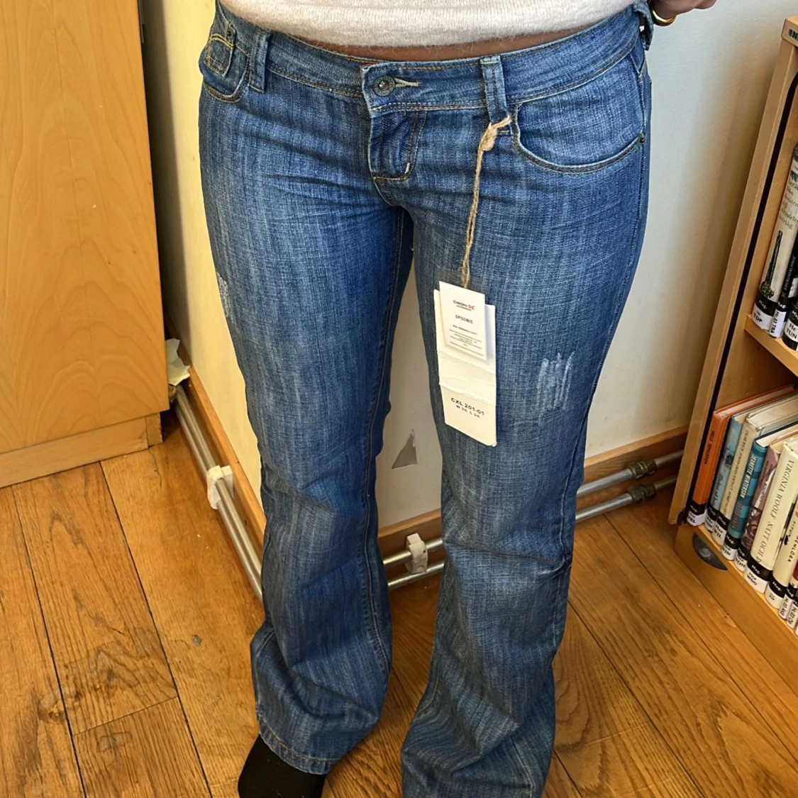 LOWWAIST JEANS BOOTCUT REA - 90