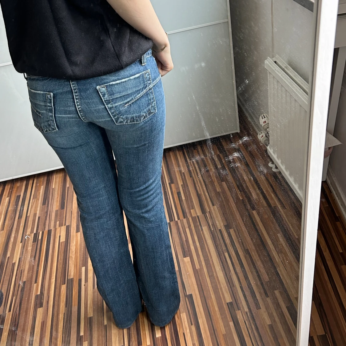 Coola jeans  med fickor fram - 90