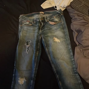 Hildiger byxsor  - Bra skick snygga byxsor 