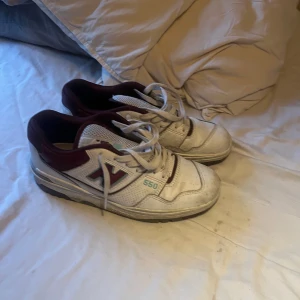 New balance 550 Burgundy cayan  - Storlek 40 gott skick