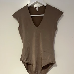 Body - Jätte fin body i brunt