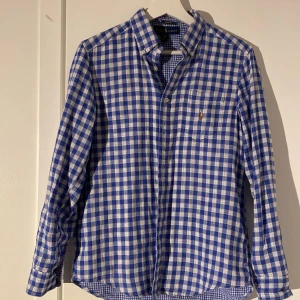 Ralph Lauren skjorta - Xs/s, skön storlek, nyskick, pris KAN diskuteras !