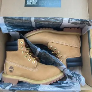Timberland waterville 6  Size 37  Never used. Comes with the original box  Original price SEK 2099.00  My price SEK 990.00  See more details in the pictures or message me