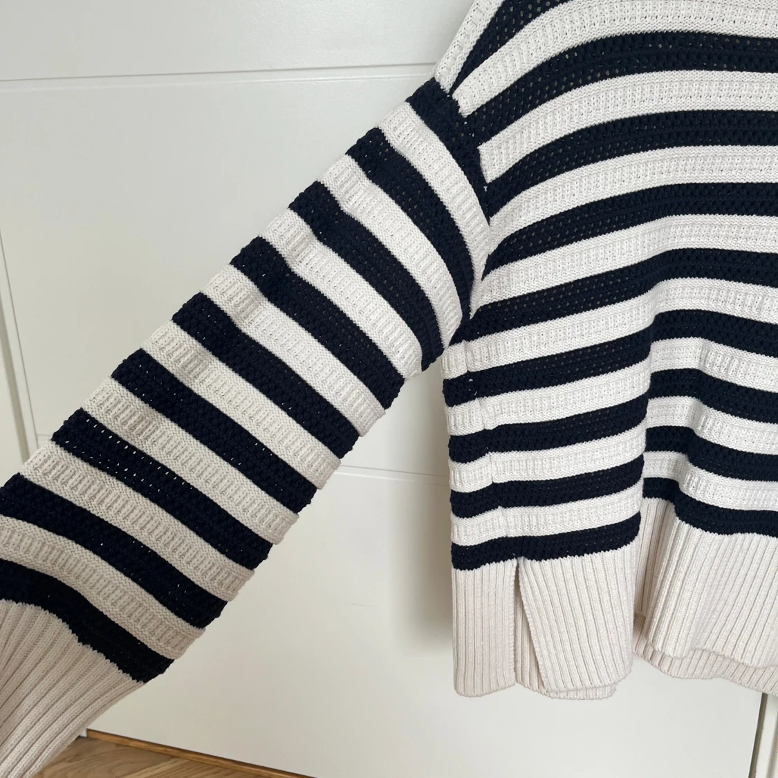 Randig stickad tröja  - 90