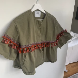 Zara jacka - Populär eftertraktad jacka från zara i storlek xs💗