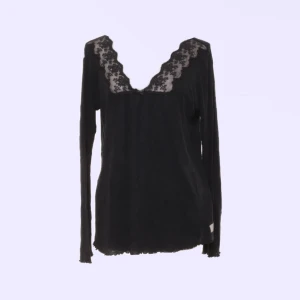 odd molly tröja  - jättefin långärmad odd molly tröja köpt på sellpy. säljer då den inte kommer till användning🩶