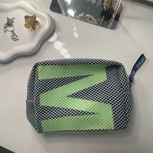 Neccisär - Säljer min neccisär från milk🤍🤍