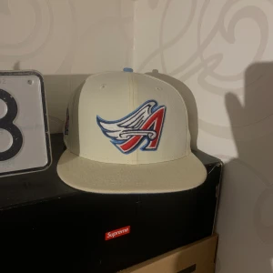 New Era keps - Bra skick