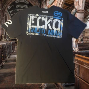 mma ecko unltd t-shirt - galet rare mma ecko unltd tshirt i nyskick storlek XL. 