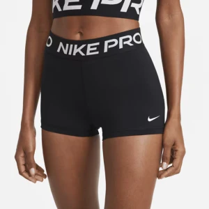 Nike shorts - Säljer dessa fina Nike pro shortsen i storlek S som tyvärr inte kommer till användning Nypris ca 350 kr, säljer för 175kr+frakt💕(lite slitna och resåren är lite böjd men inget som stör)