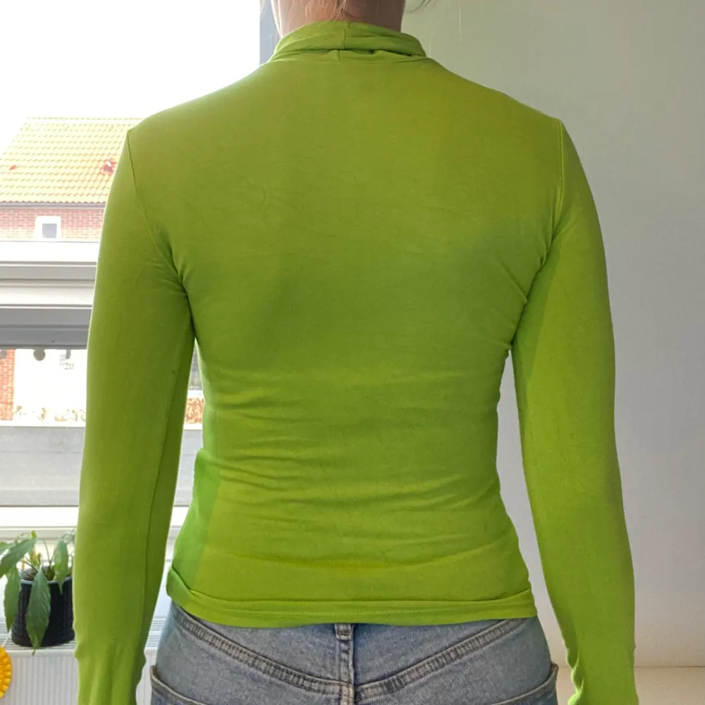 Fint skick. Bara använd några gånger💚 Säljs för jag inte använder den☺️. Neuletakit & Villapaidat.