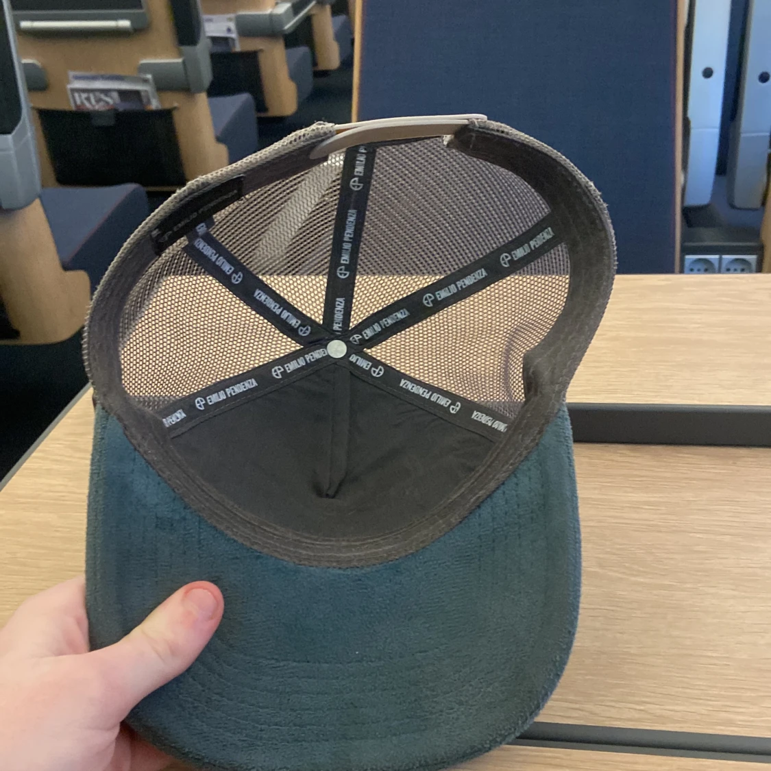 Emilio pendenza keps  - 90