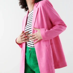 Linen Blazer  - Olivia Linen Blazer från Gina Tricot  Nypris 599  Använd 2 gånger så den är i fint skick 