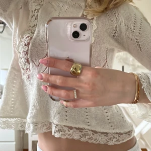 Zara topp - Topp från zara med spets detaljer. Bra skick