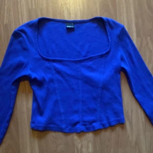 Topp  - Toppen är från ginatricot aldrig använd 300kr 