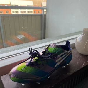 Adidas F50 x Unisport 1/400 - Adidas F50 x Unisport 1 av 400 par i hela världen. Aldrig använda 